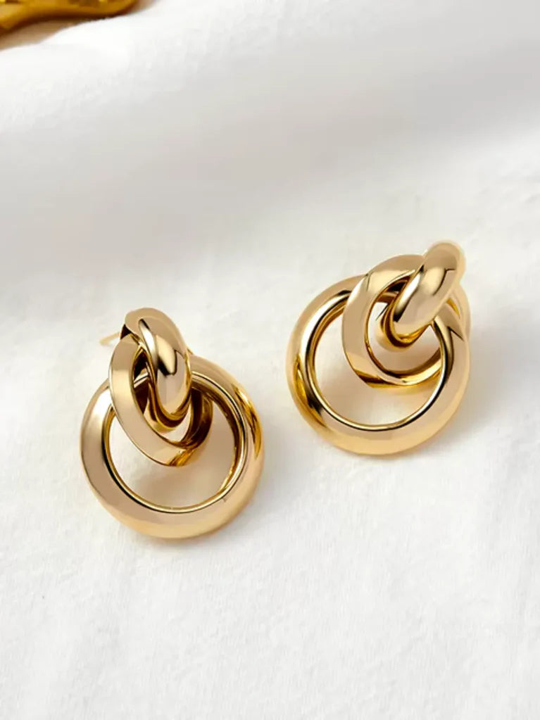 Valenza Interlocking Gold Studs