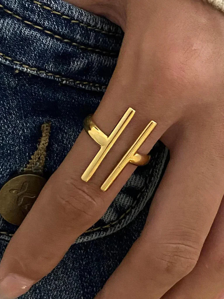 Zafira Dual Bar Statement Ring